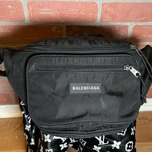 Balenciaga Beltpack in Black